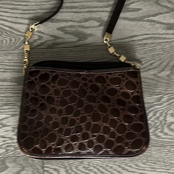 RO-EL Handbags - Vintage RO-EL Made from in Canada 🇨🇦 Brown Croc Print Leather & Suede Xbody Bag